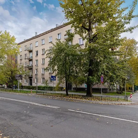 Cozy Aleja Kijowska In Cracow By Renters Appartement