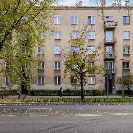 Cozy Aleja Kijowska In Cracow By Renters Appartement