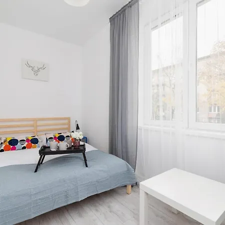 Cozy Aleja Kijowska In Cracow By Renters Krakow